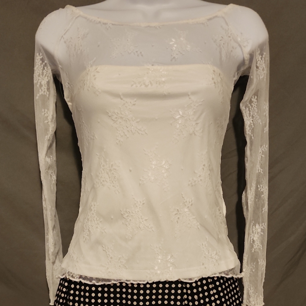 Nordstrom NWT White Fitted Lace Blouse In Size Med